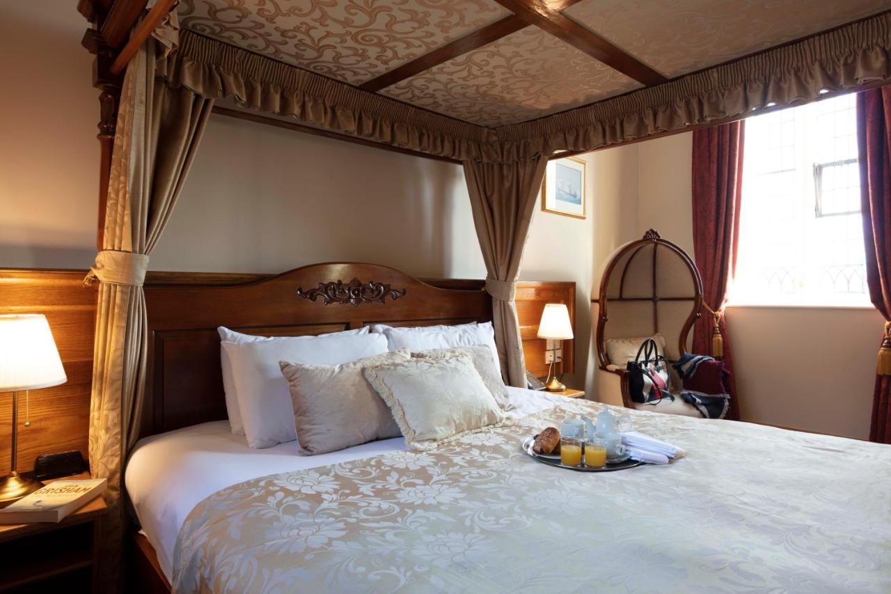 Scholars Townhouse 3*